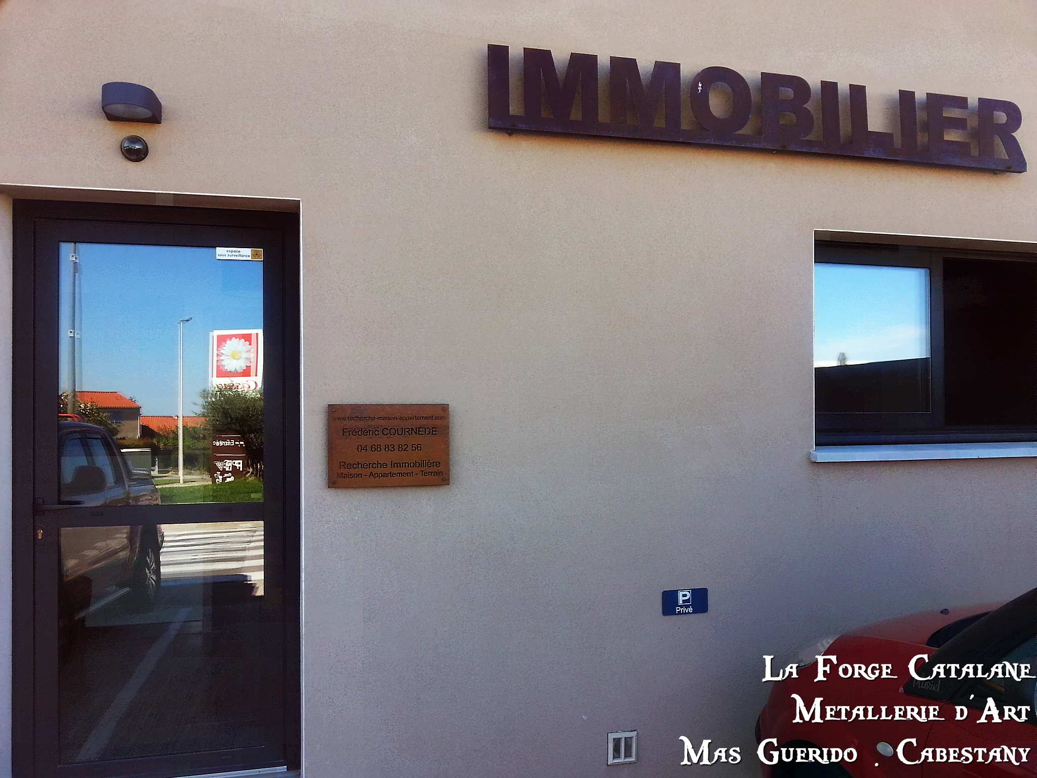 enseigne agence immobiliere villeneuve raho en decoupe laser forge catalane.jpg